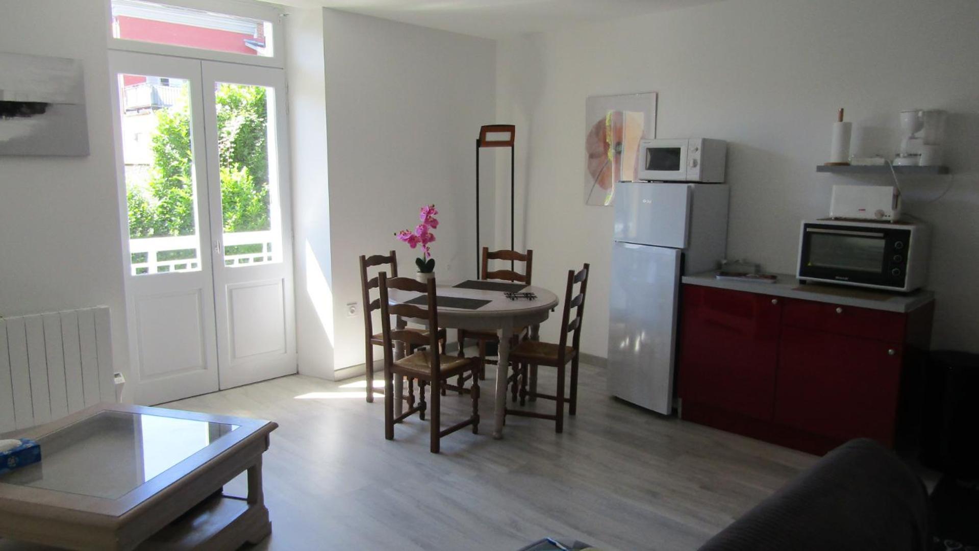 Ferienwohnung Les Cactus Bagnères-de-Bigorre Zimmer foto